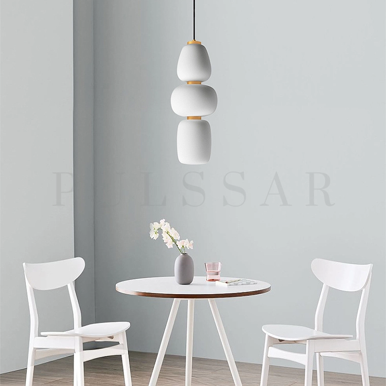 Высота светильника над столом: минималистичная модель с  плафоном из матового стекла над столом