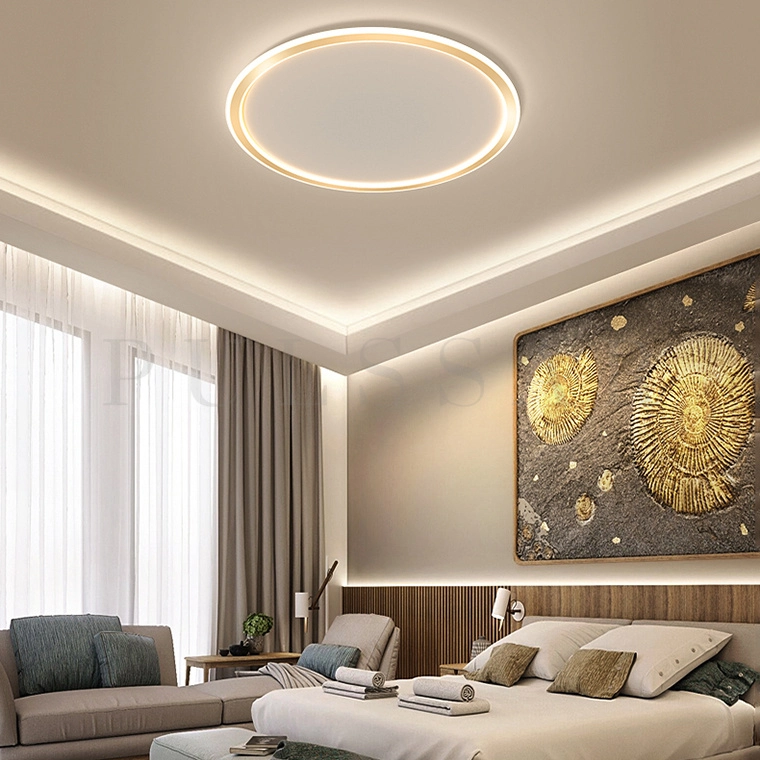 Люстра на натяжной потолок — модель с закрытым матовым плафоном для глянцевого полотна без бликов