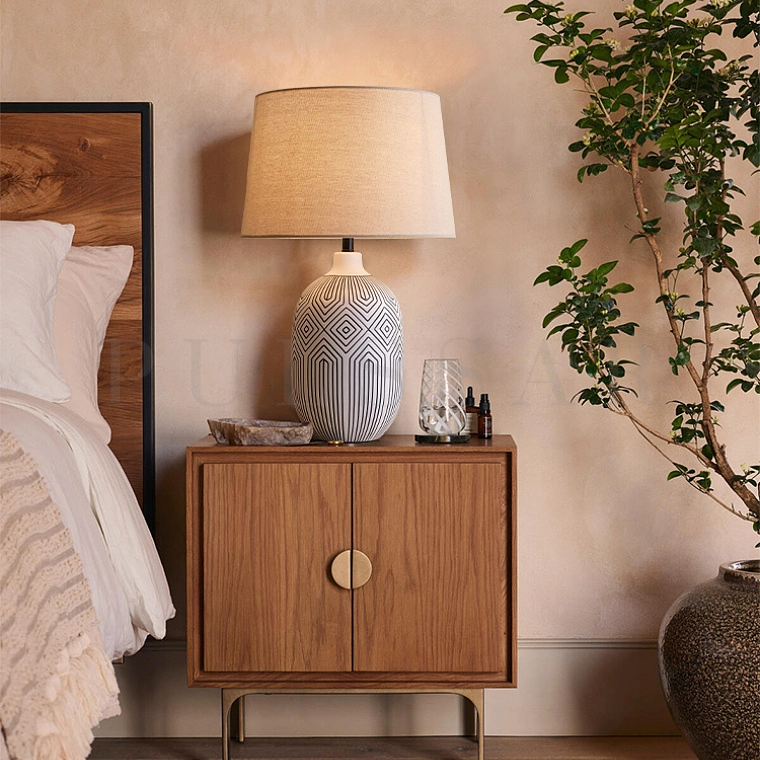 Настольная лампа KUROHAKU