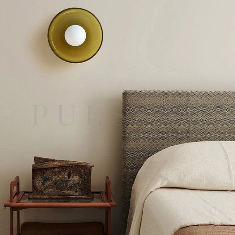 Бра для спальни  2026: универсальная модель светильника