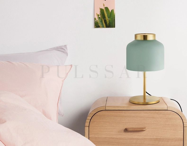 Настольная лампа REIT