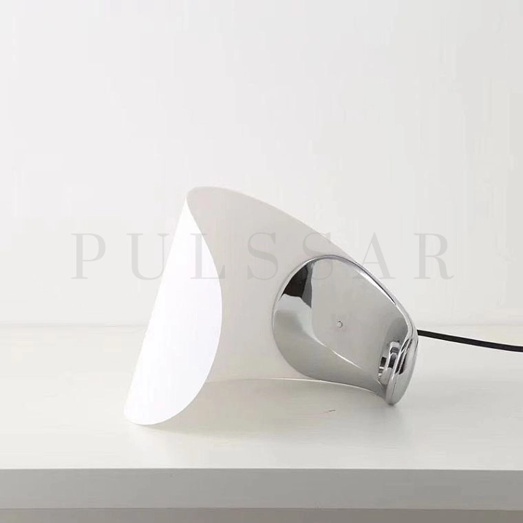 Настольная лампа WHIFF