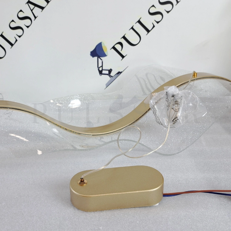 Реечная люстра LARSERIC