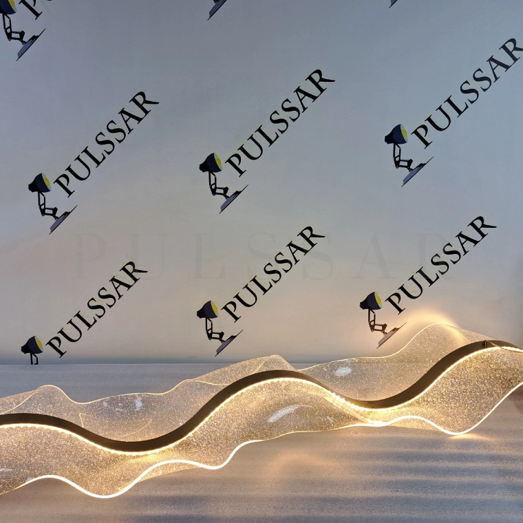 Реечная люстра LARSERIC