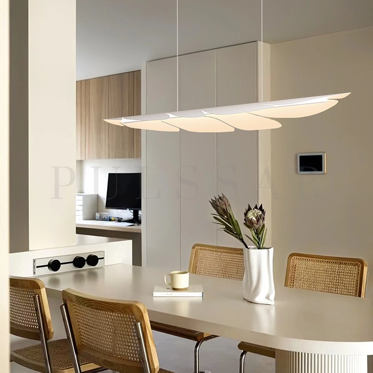 Реечная люстра SACHA