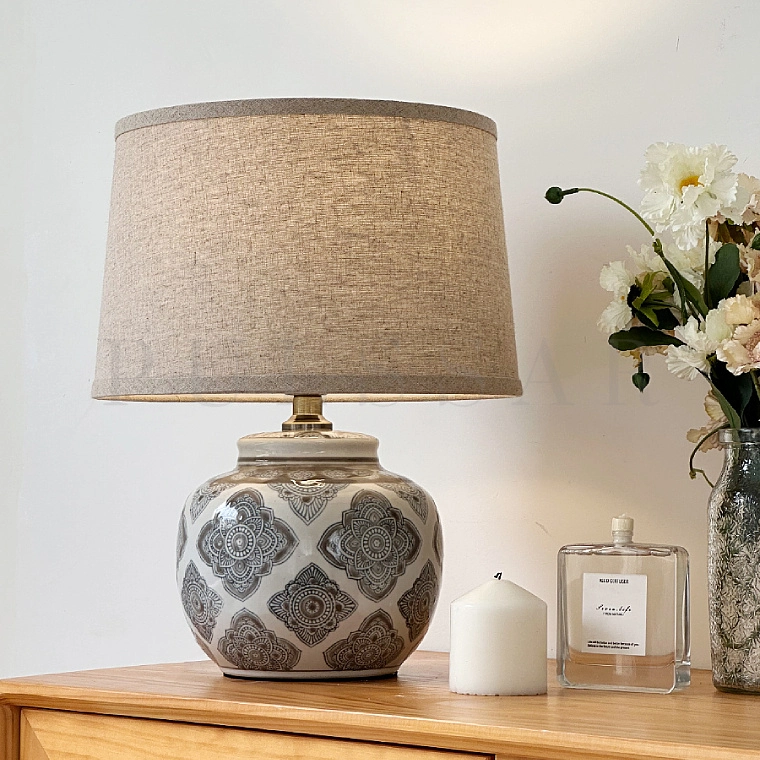 Настольная лампа HAGINURI