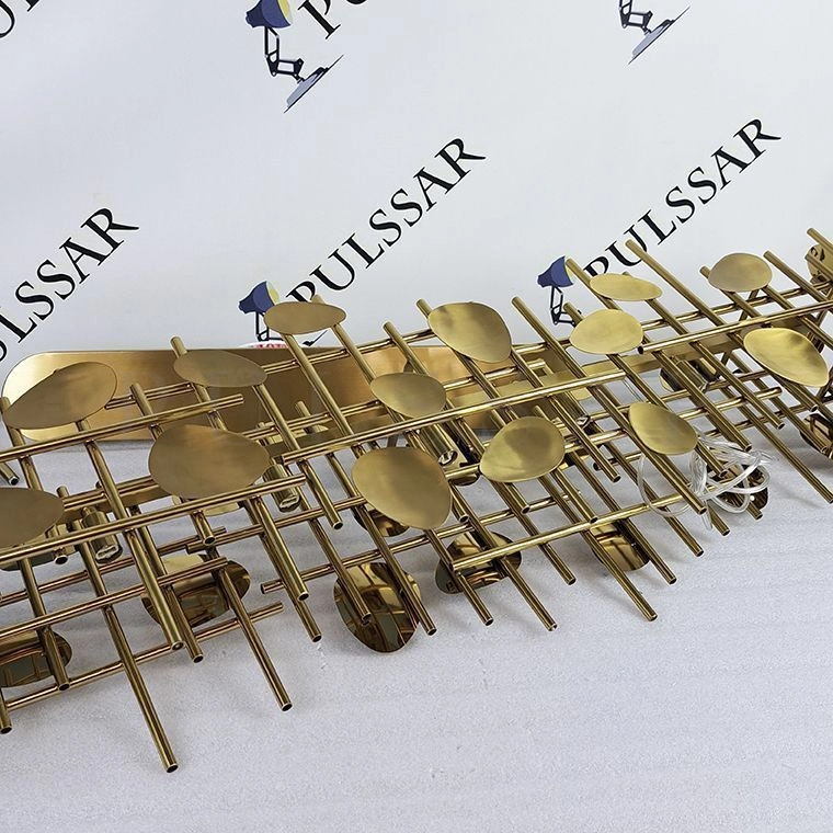 Реечная люстра FERNANDA