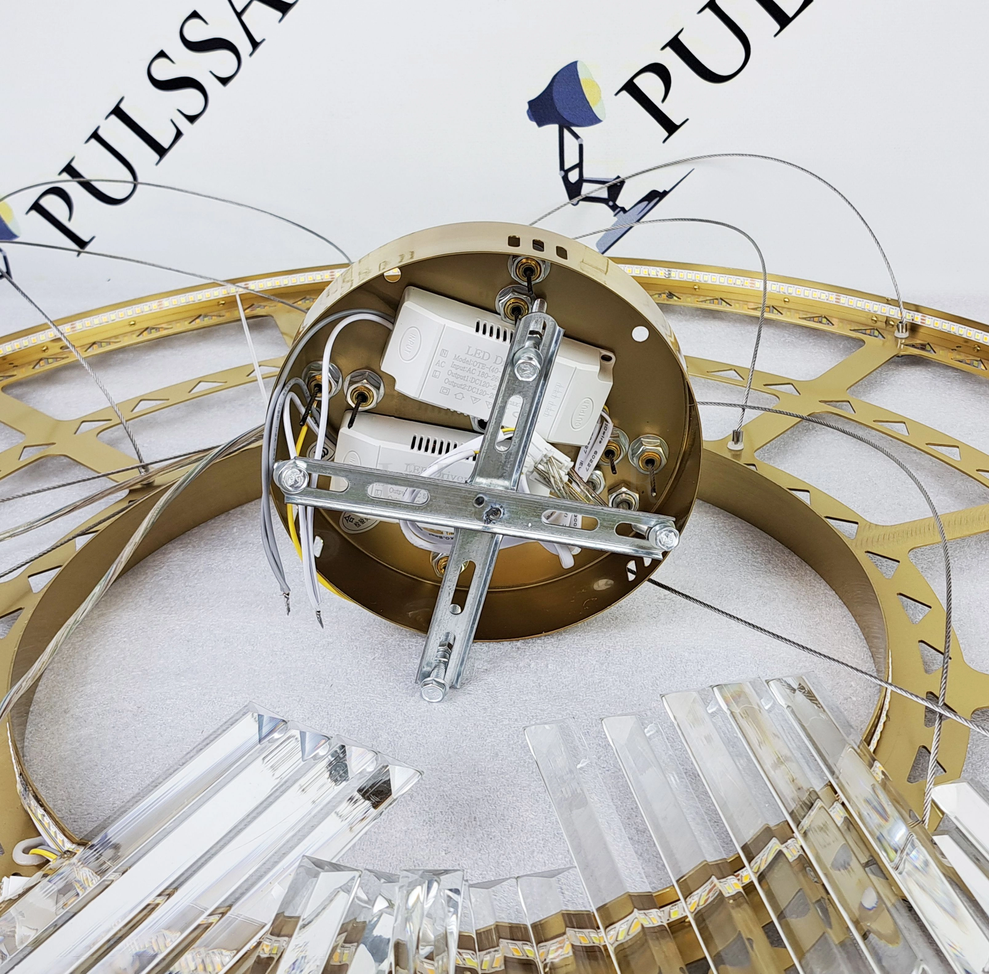 Кольцевая люстра VOYAGE