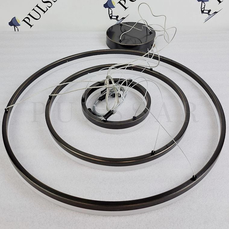 Кольцевая люстра CRUISE BLACK LUX