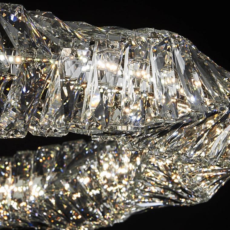 Кольцевая люстра CARE RING