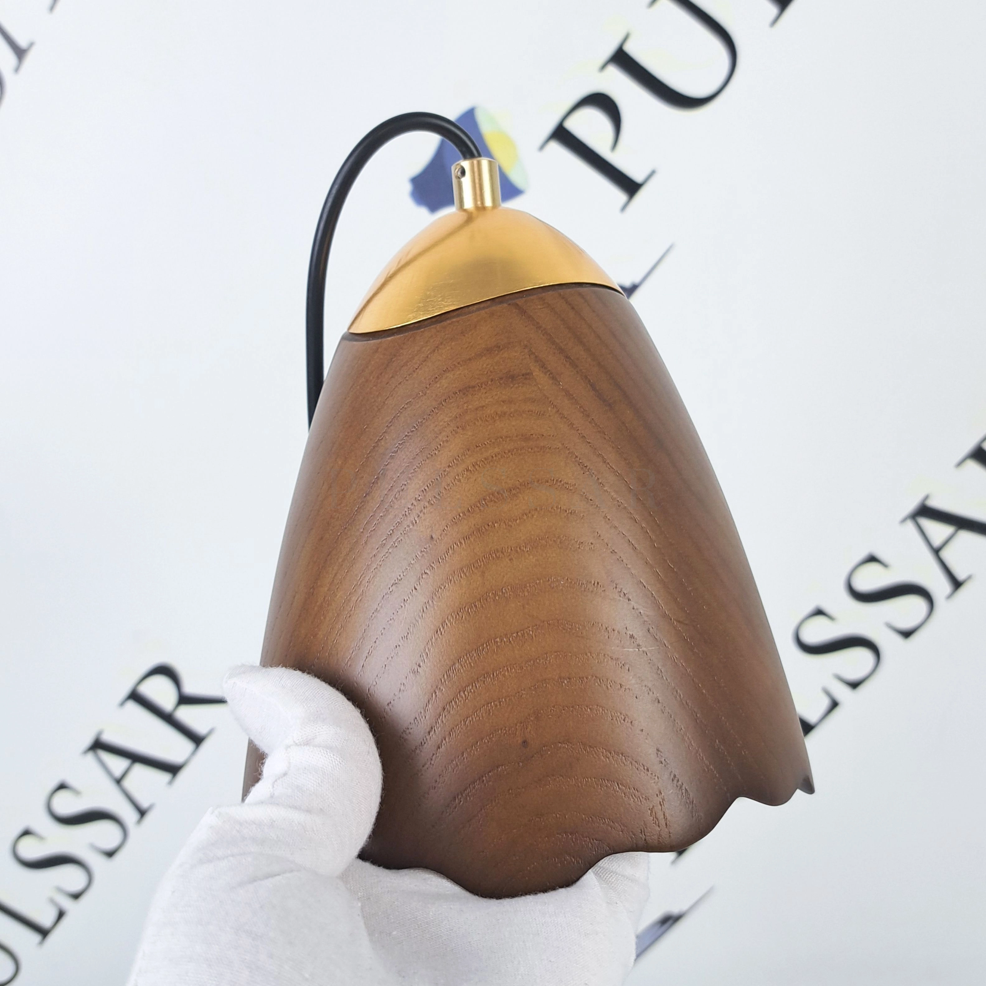 Подвесной светильник BRAVE