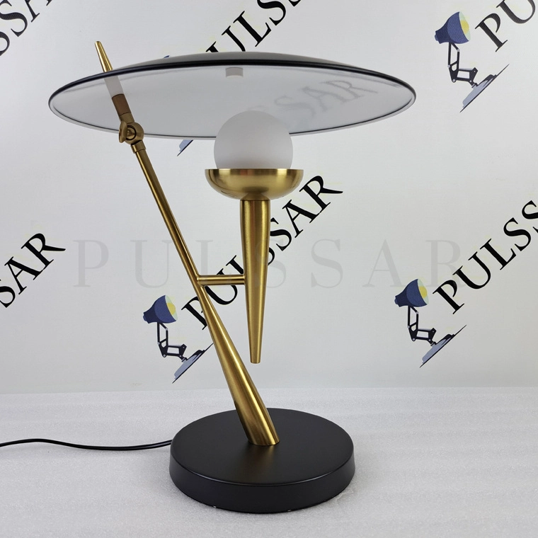 Настольная лампа LAGERDA