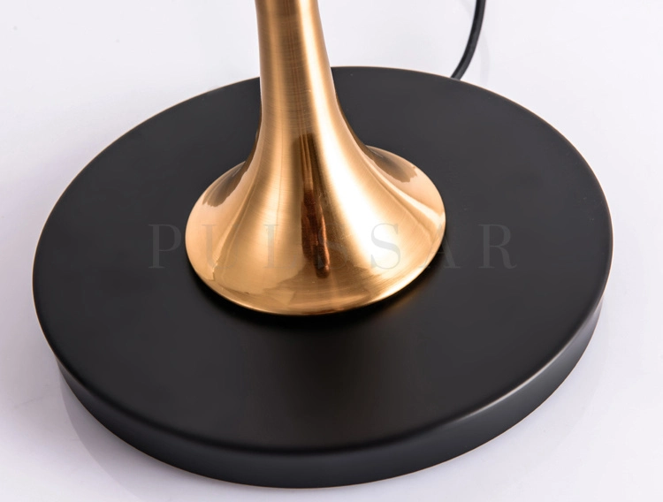 Настольная лампа NEUS