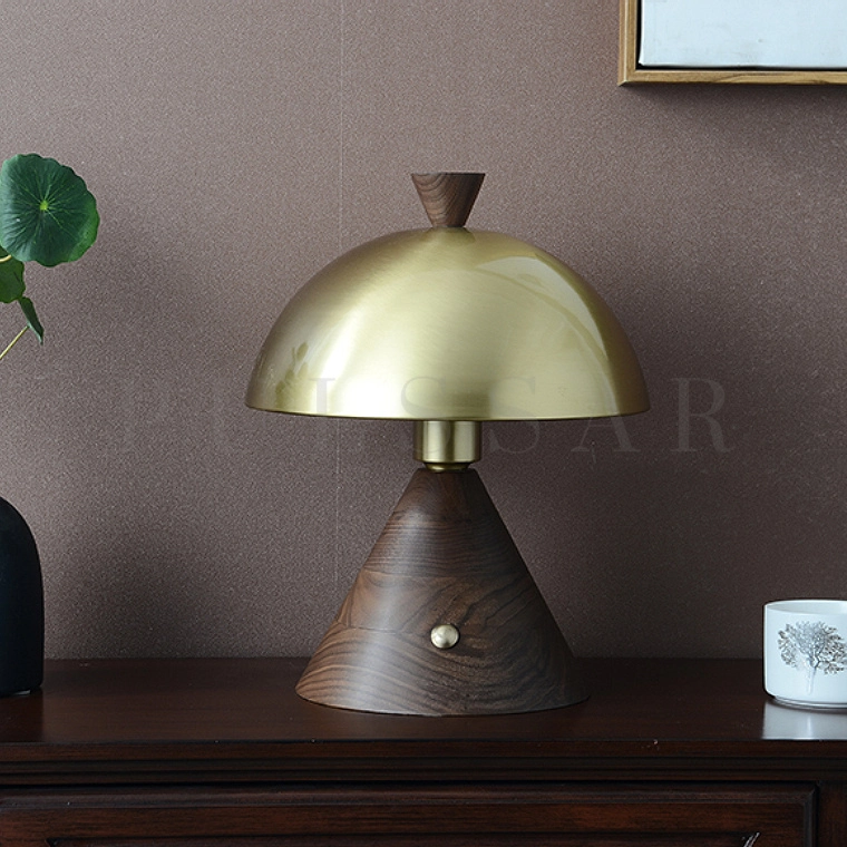 Настольная лампа TOTH