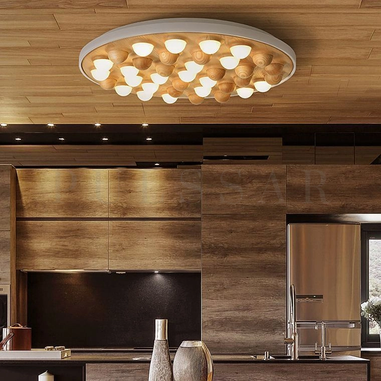 Модные светильники 2026: деревянная люстра - экологичность, натуральные материалы и мягкий свет.