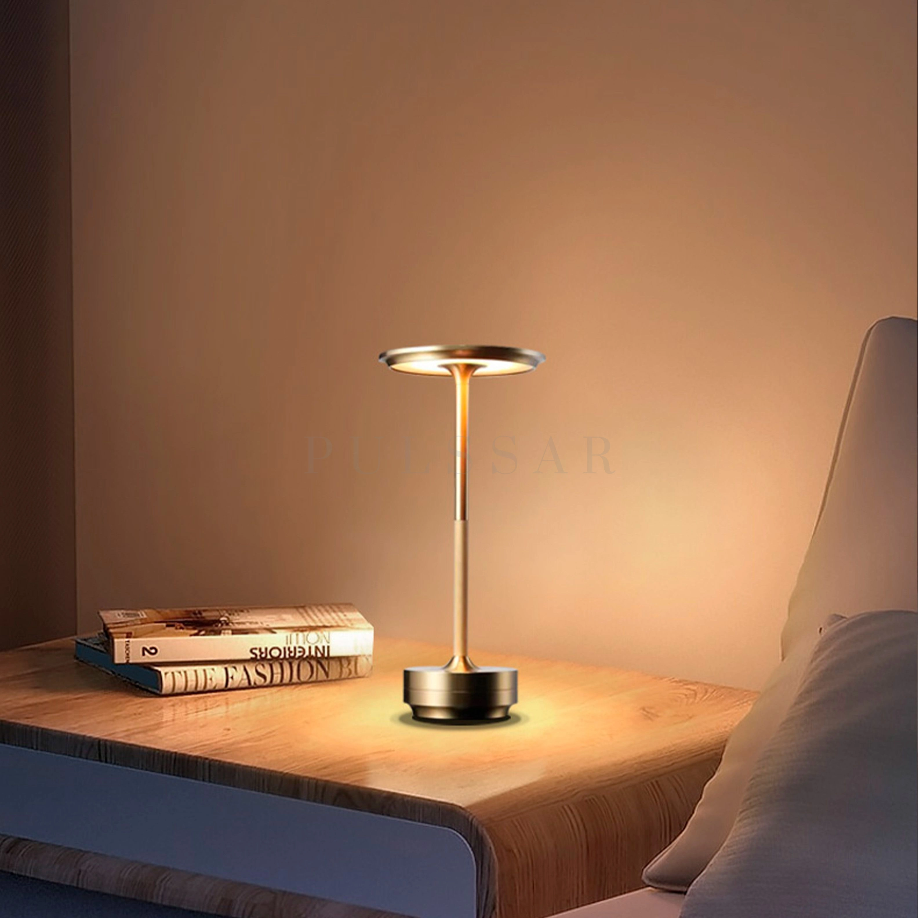 Настольная лампа ROBBI