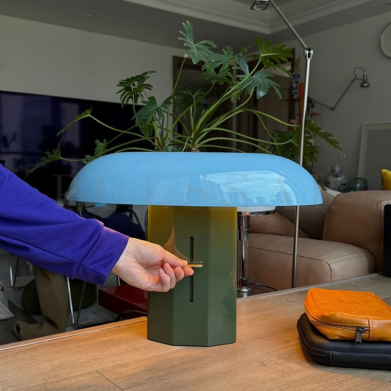 Настольная лампа CELESTON