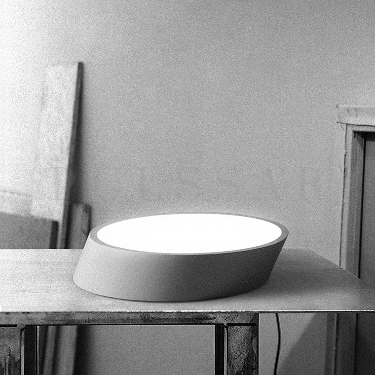 Потолочный светильник INCLINE