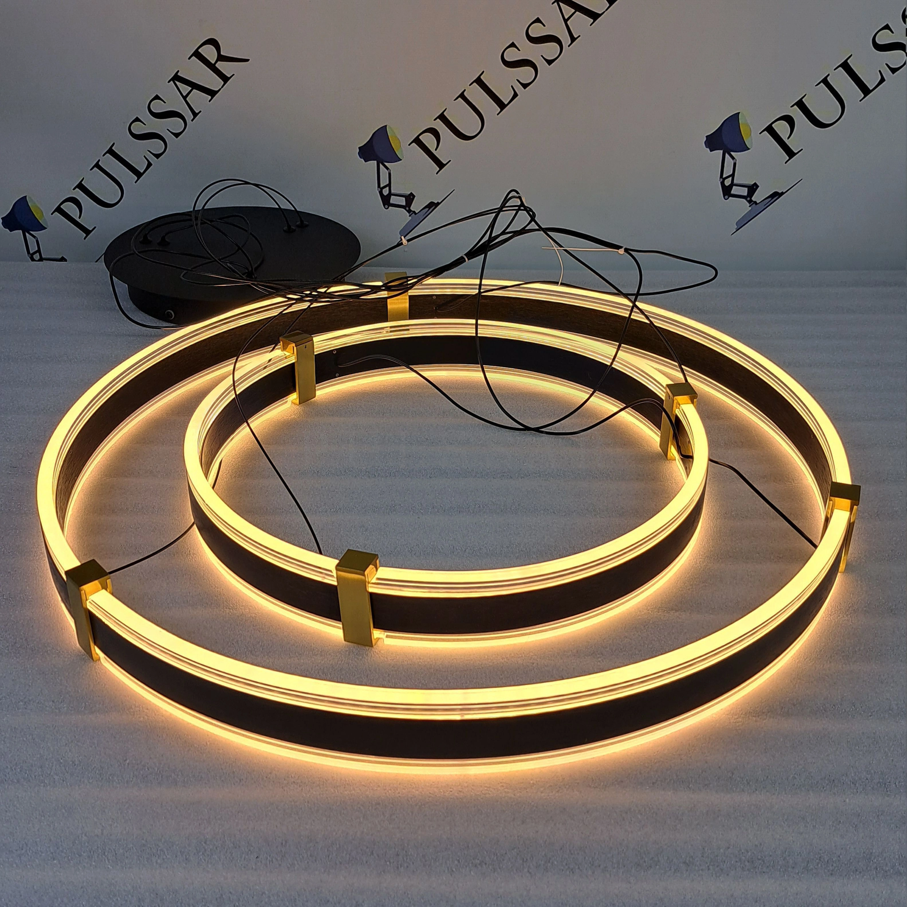 Кольцевая люстра ALMER B