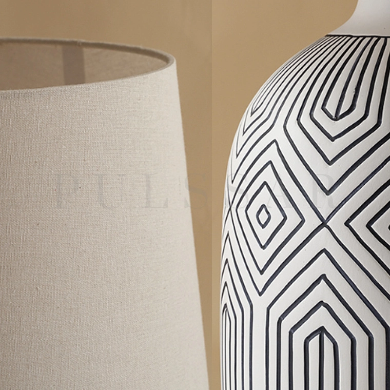 Настольная лампа KUROHAKU