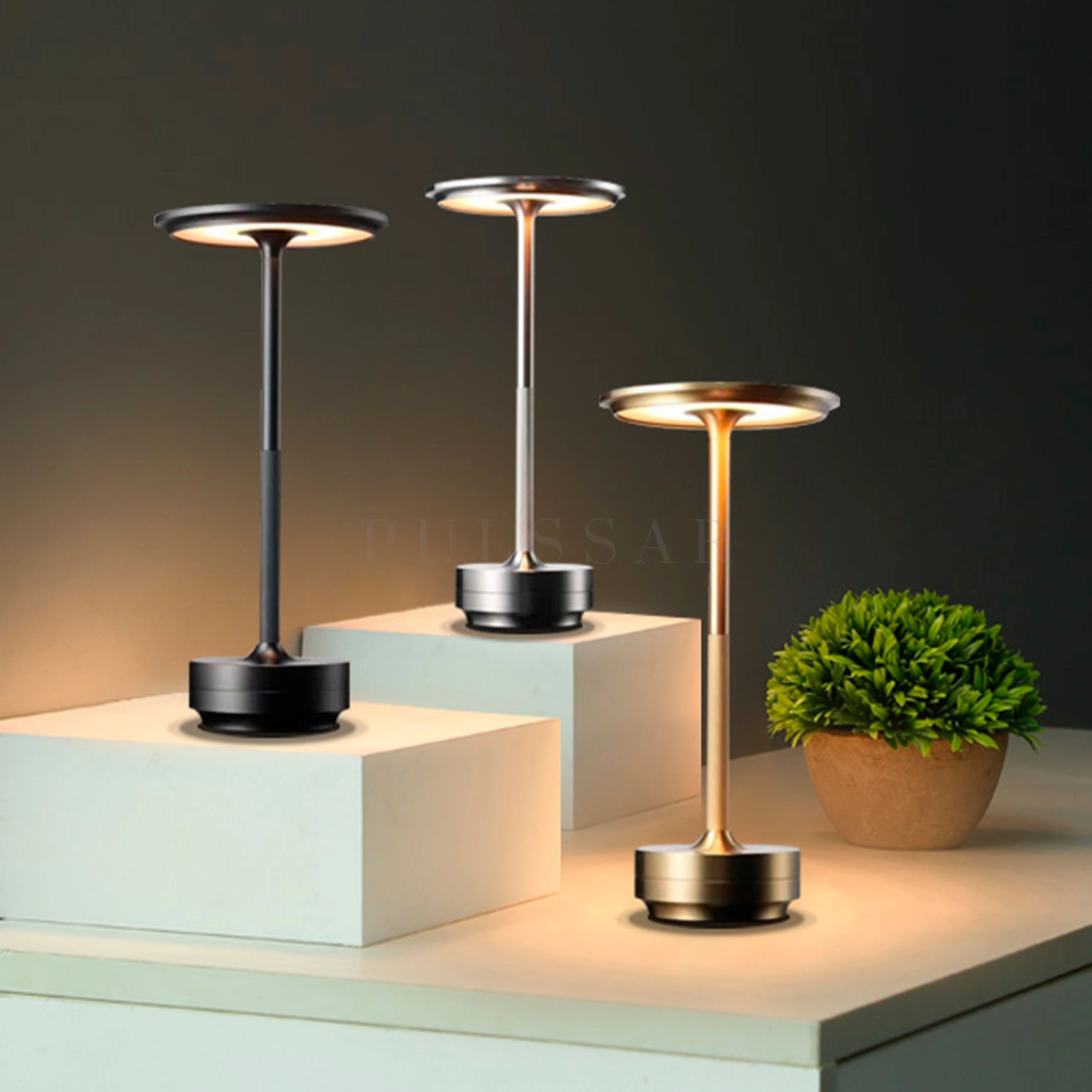 Настольная лампа ROBBI