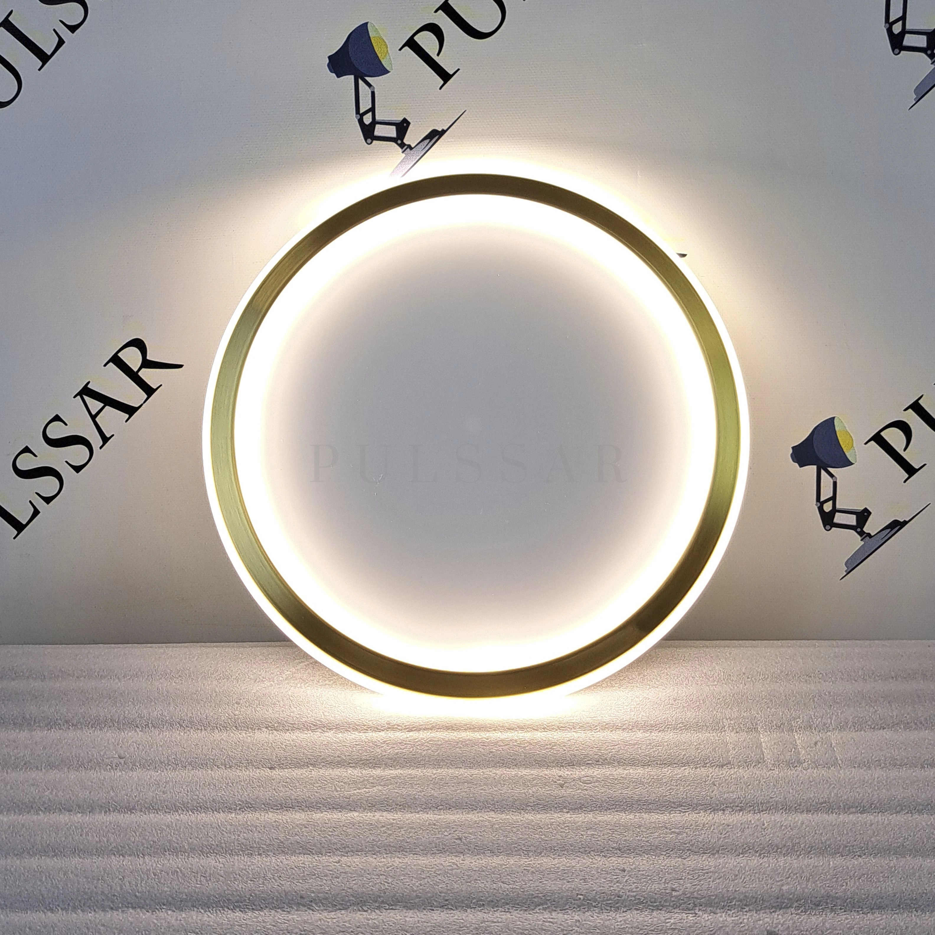 Потолочный светильник TALA