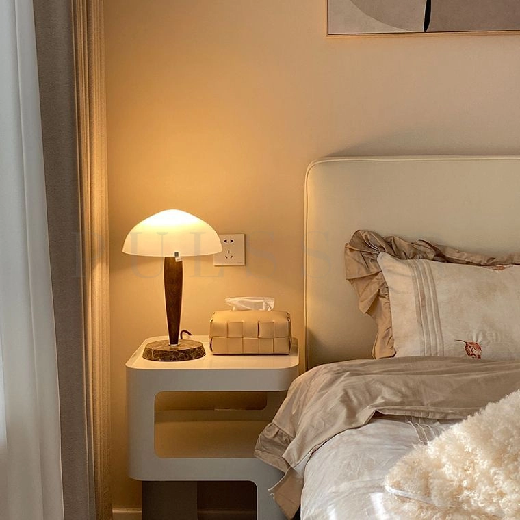 Настольная лампа SOLUS