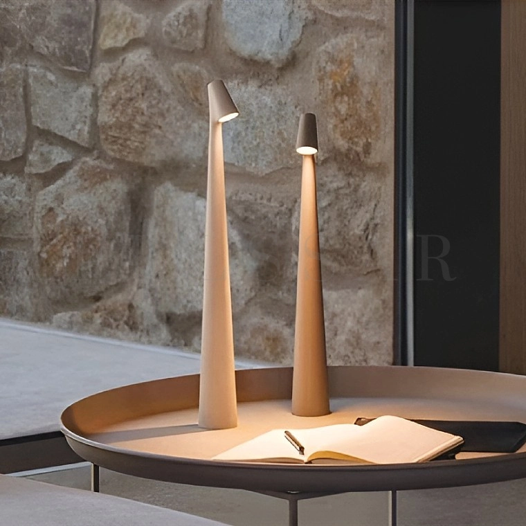 Настольная лампа TACTUS