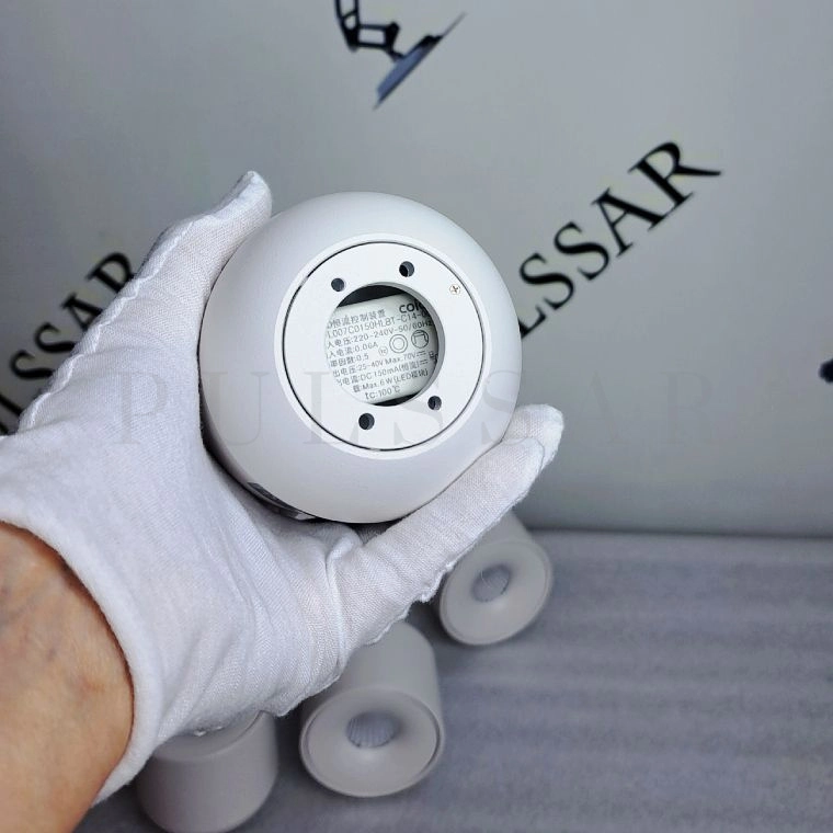 Точечный светильник Model 110