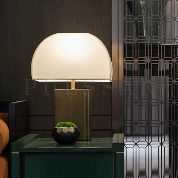 Настольная лампа GRACELAND